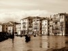 Venise - Les flOts vus du RialtO - (c) 2009 OuiLeO.cOm Venise - Les flOts vus du RialtO - (c) 2009 OuiLeO.cOm